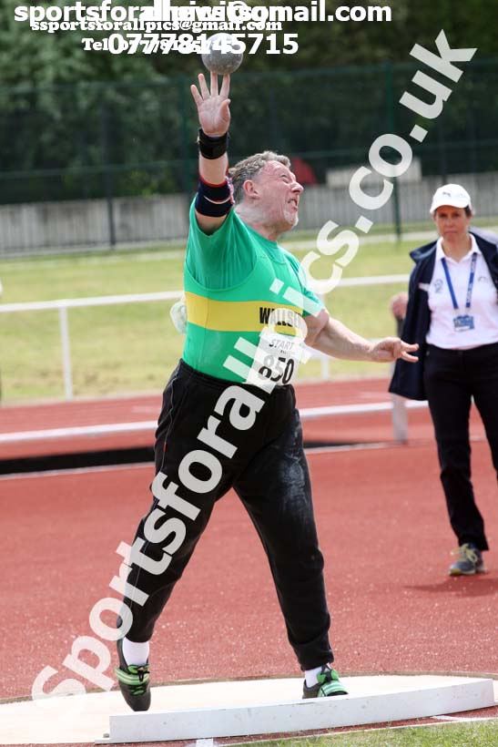 Senior mens shot, North Eastern Track and Fields Champs., Middlesbrough. Photo: David T. Hewitson/Sports for All Pics